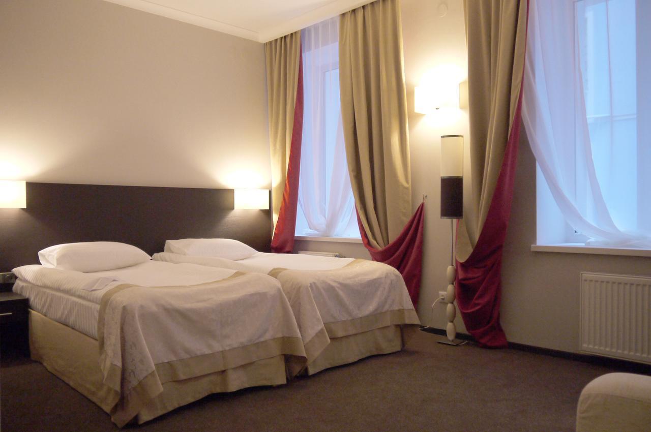 Optima Collection Kharkiv Hotel Room photo