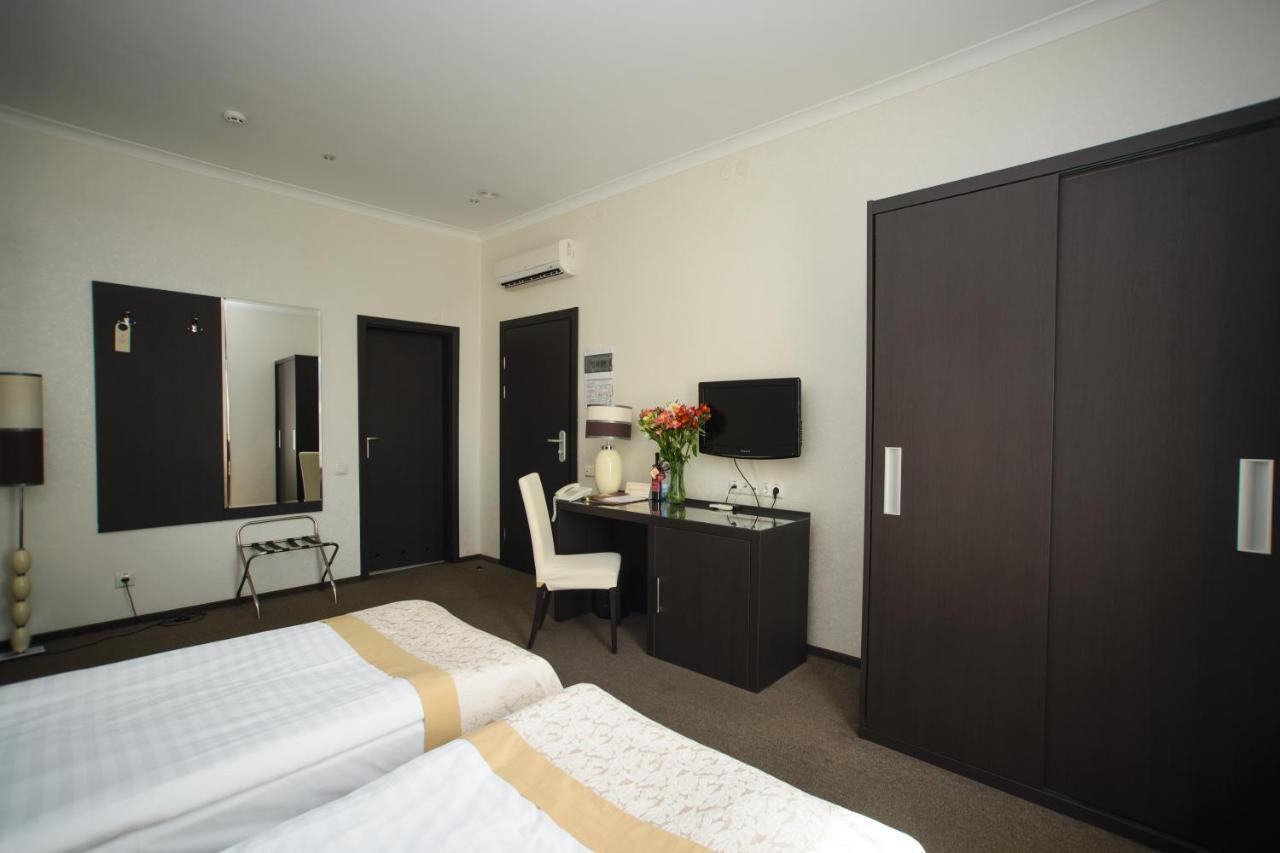 Optima Collection Kharkiv Hotel Exterior photo