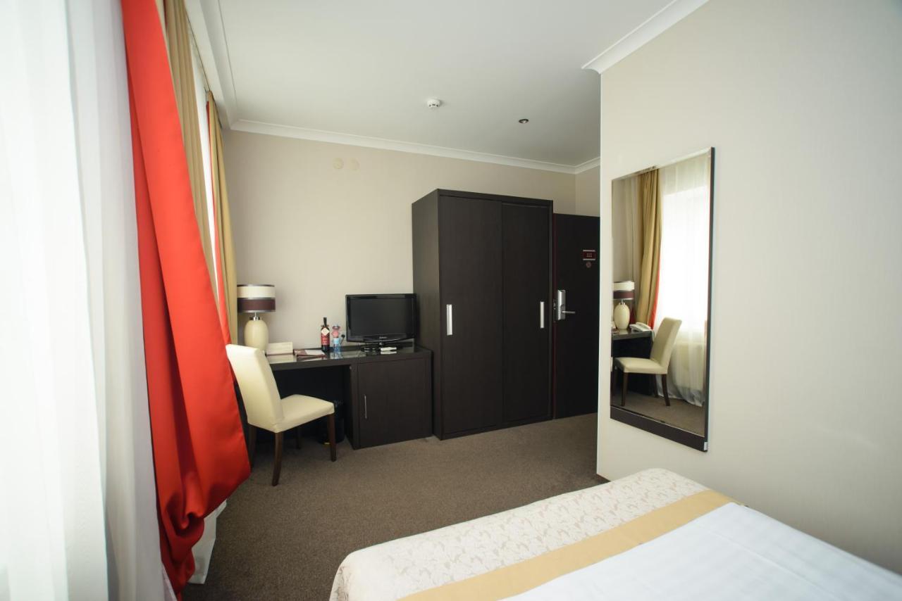 Optima Collection Kharkiv Hotel Exterior photo